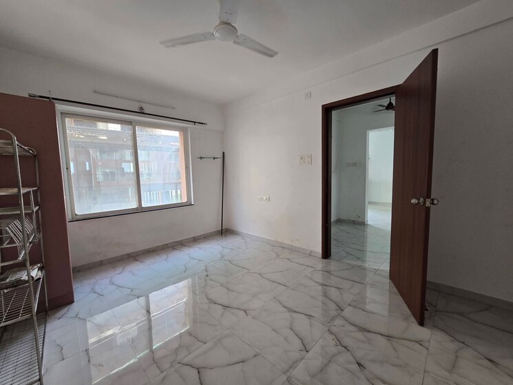 Room, vtp-one 1 Bedroom 415 Sq.Ft. Apartment In Kharadi Pune 9623387
