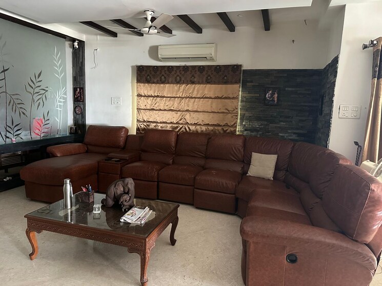 Living Room, jubilee hills 3 Bedroom 2910 Sq.Ft. Builder Floor In Jubilee Hills Hyderabad 9623389