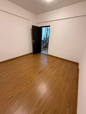 Room in 2 BHK Apartment at Gera World of Joy, Kharadi – for Rent