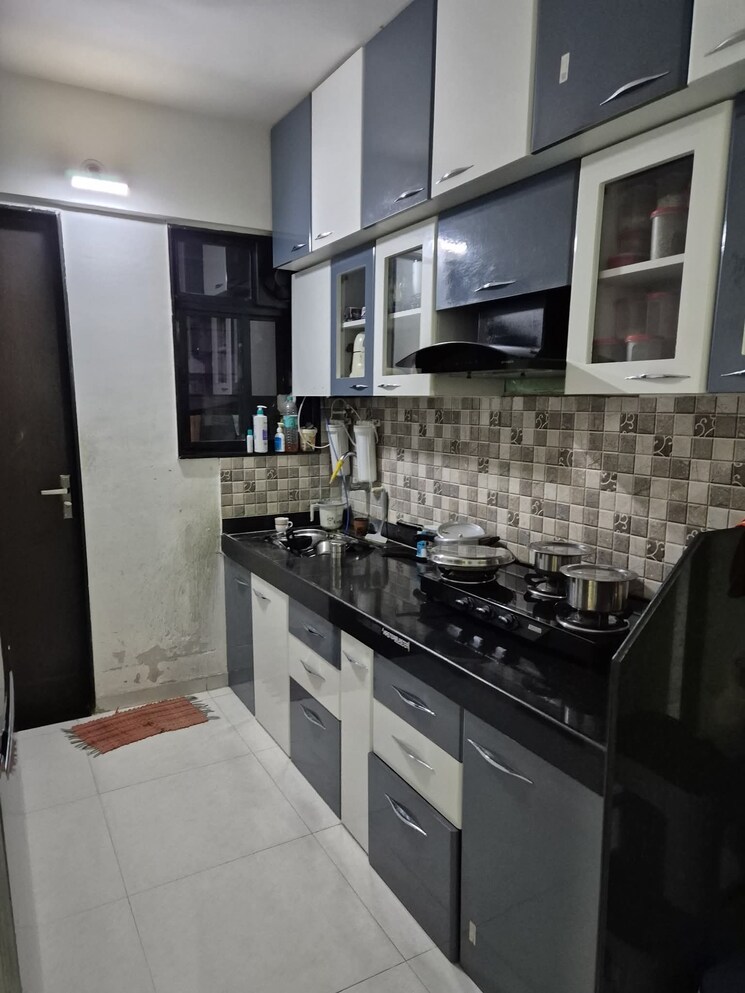 Kitchen, blue-berry 1 Bedroom 520 Sq.Ft. Apartment In Kharadi Pune 9623400
