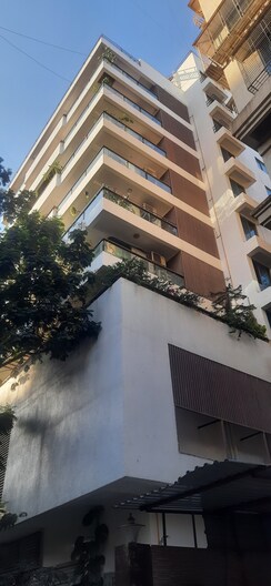 4 BHK + Pooja Room Apartment For Sale in Brand Newbuilding