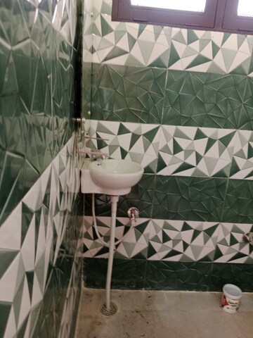 Bathroom in 1 BHK Builder Floor at Huda – for Rent