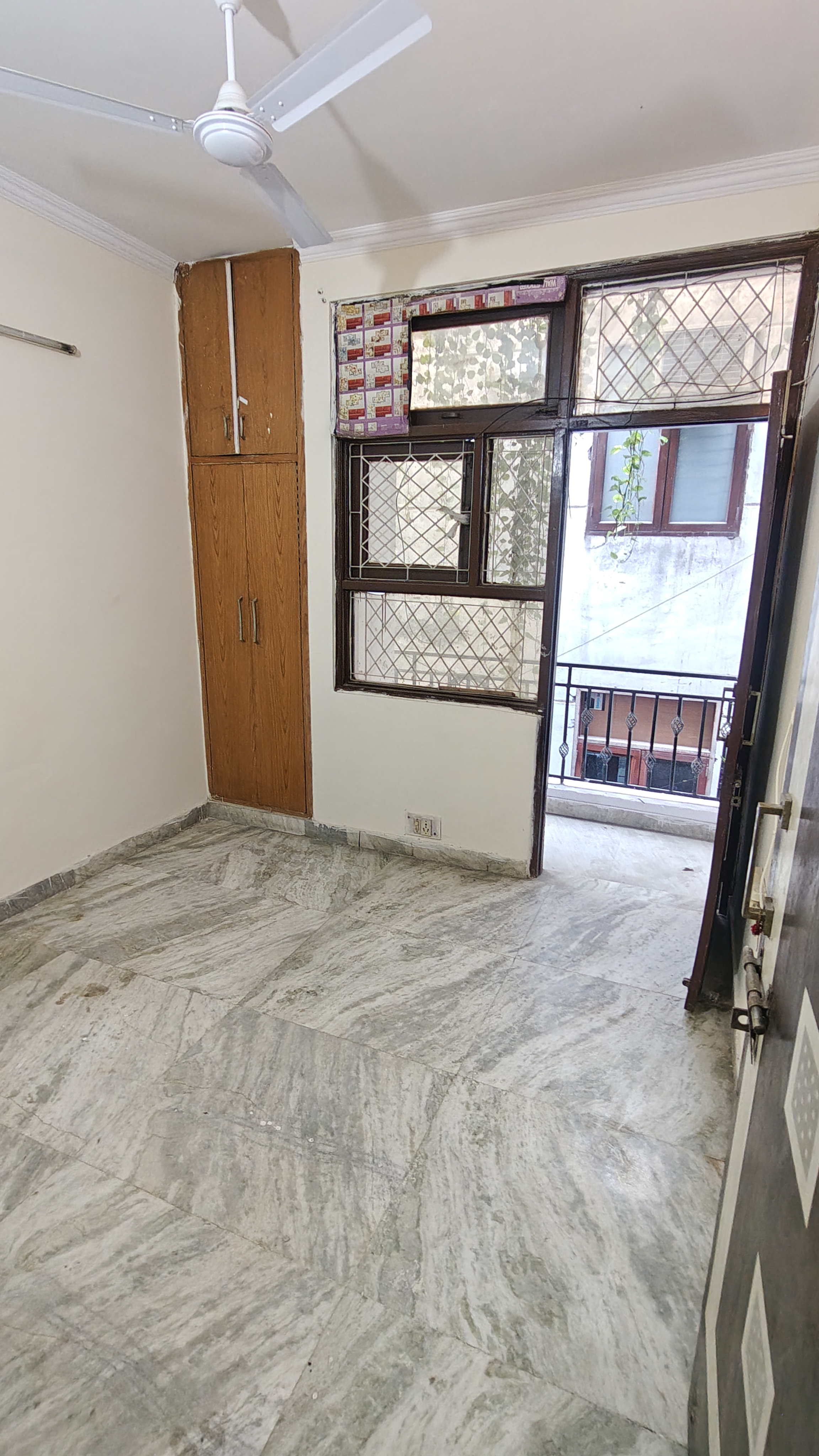 2 BHK Builder Floor For Rent in JD-Block Gupta Colony Mal