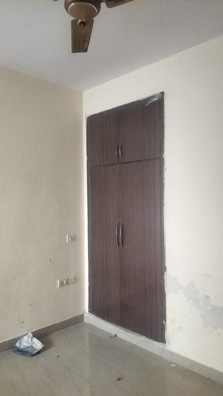 undefined, srs-royal-hills 2 Bedroom 770 Sq.Ft. Apartment In Sector 87 Faridabad 9623433