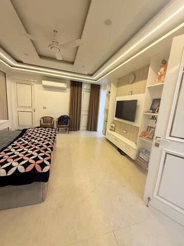 Bedroom in 5 BHK Villa at Sector 26 – for Sale