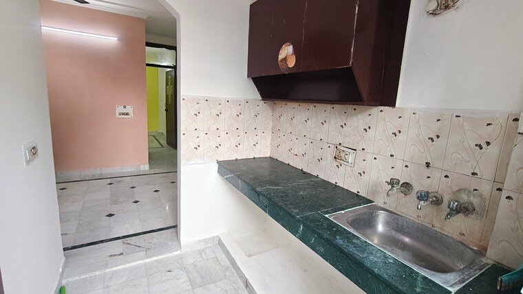 Kitchen, malviya nagar 1 Bedroom 600 Sq.Ft. Builder Floor In Malviya Nagar Delhi 9623436