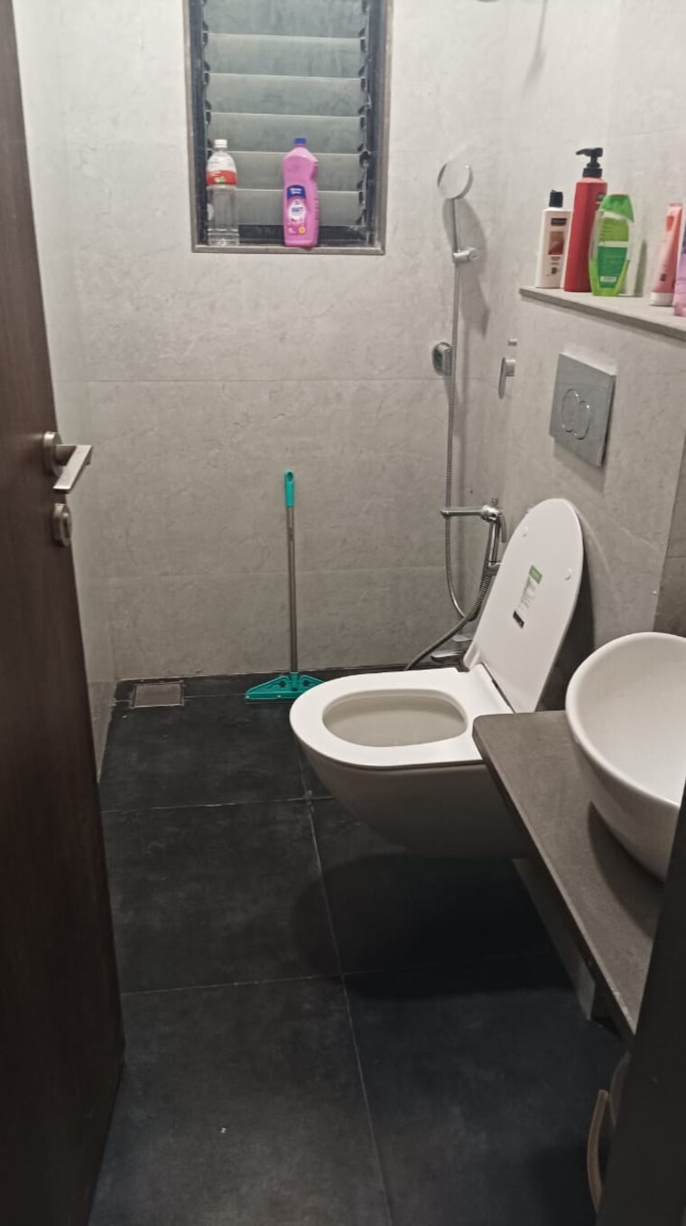 Bathroom, saidham-chs-malad-west 1 Bedroom 750 Sq.Ft. Apartment In Malad West Mumbai 9623434