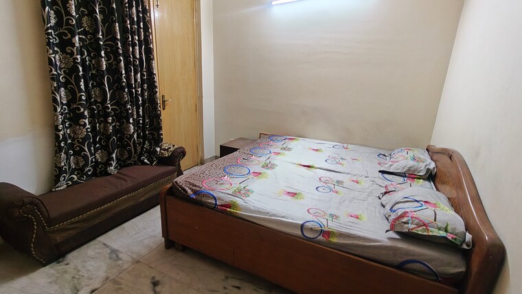 Bedroom, malviya nagar 3 Bedroom 1500 Sq.Ft. Builder Floor In Malviya Nagar Delhi 9623445