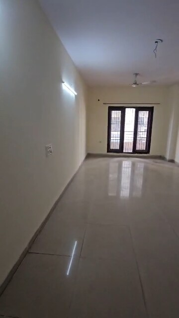 Room in 2 BHK Apartment at RPS Savana, Sector 88 – for Rent