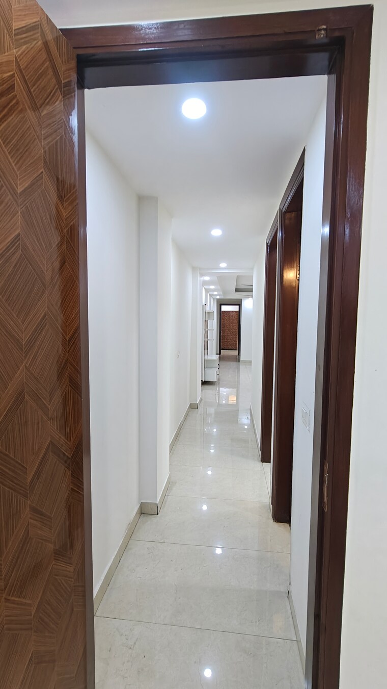 Other, malviya nagar 3 Bedroom 1500 Sq.Ft. Builder Floor In Malviya Nagar Delhi 9623449