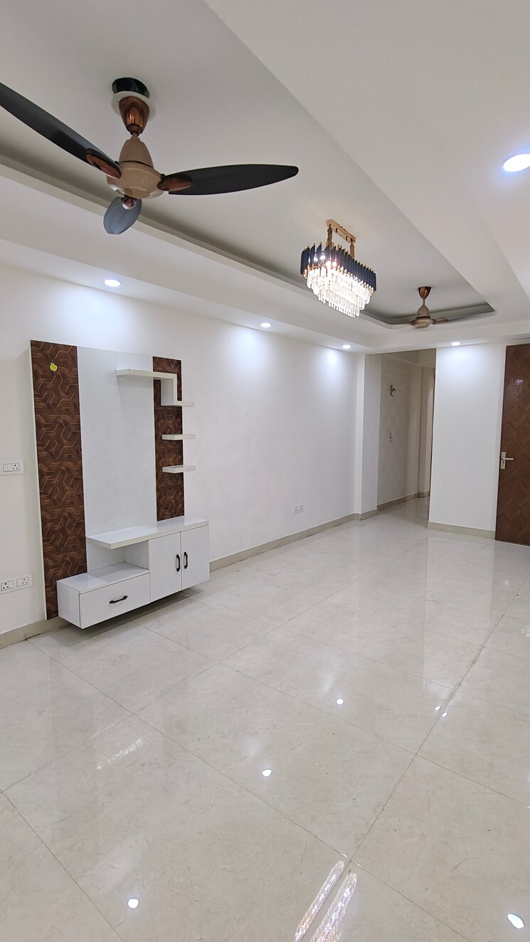 Room, malviya nagar 3 Bedroom 1500 Sq.Ft. Builder Floor In Malviya Nagar Delhi 9623449