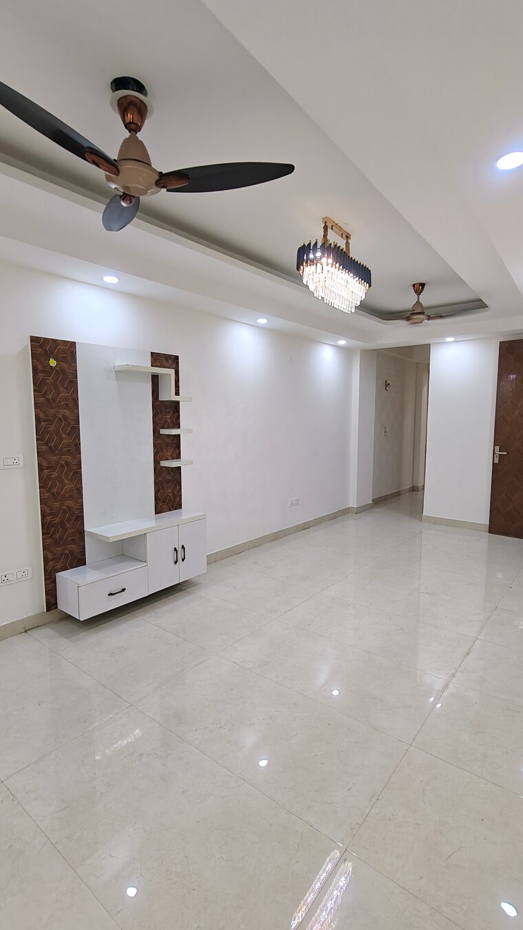 Room, malviya nagar 3 Bedroom 1500 Sq.Ft. Builder Floor In Malviya Nagar Delhi 9623449