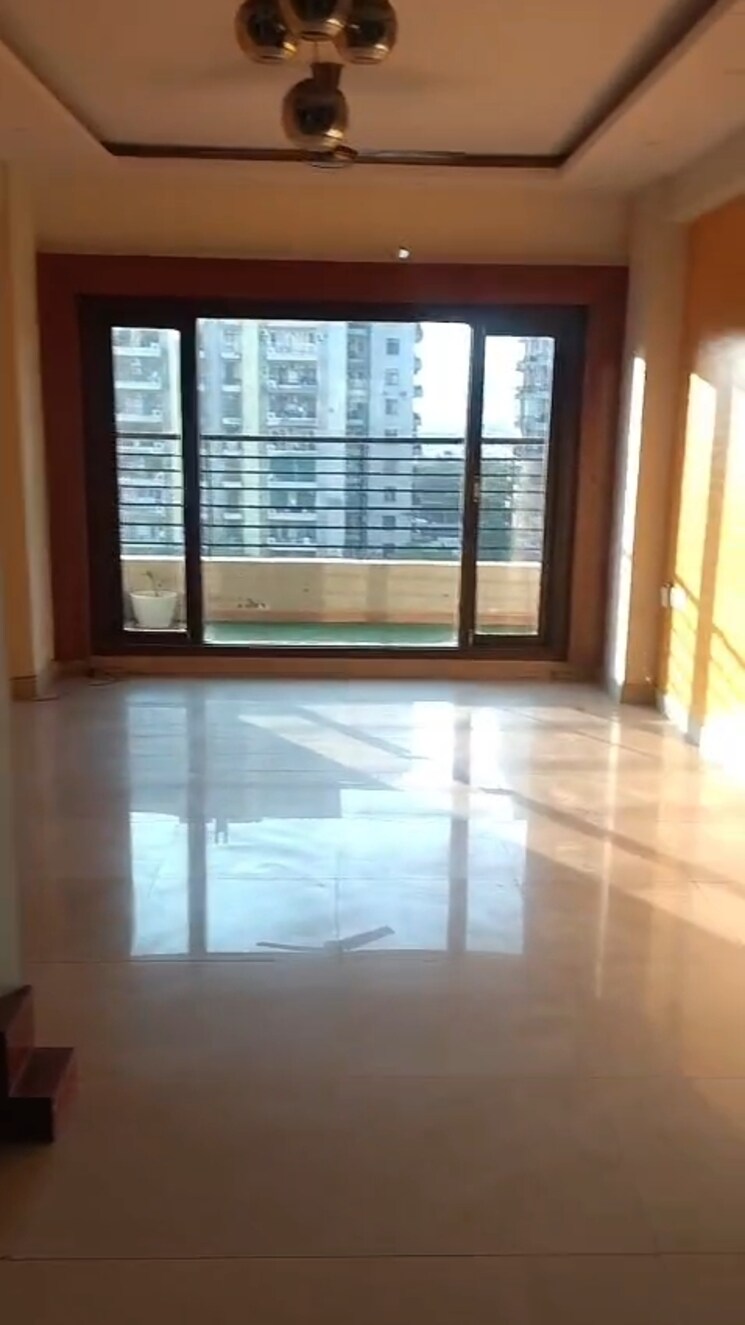 Room, rps-savana 3.5 Bedroom 1862 Sq.Ft. Apartment In Sector 88 Faridabad 9623448