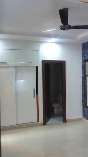 Building Lobby in 3.5 BHK Apartment at RPS Savana, Sector 88 – for Rent