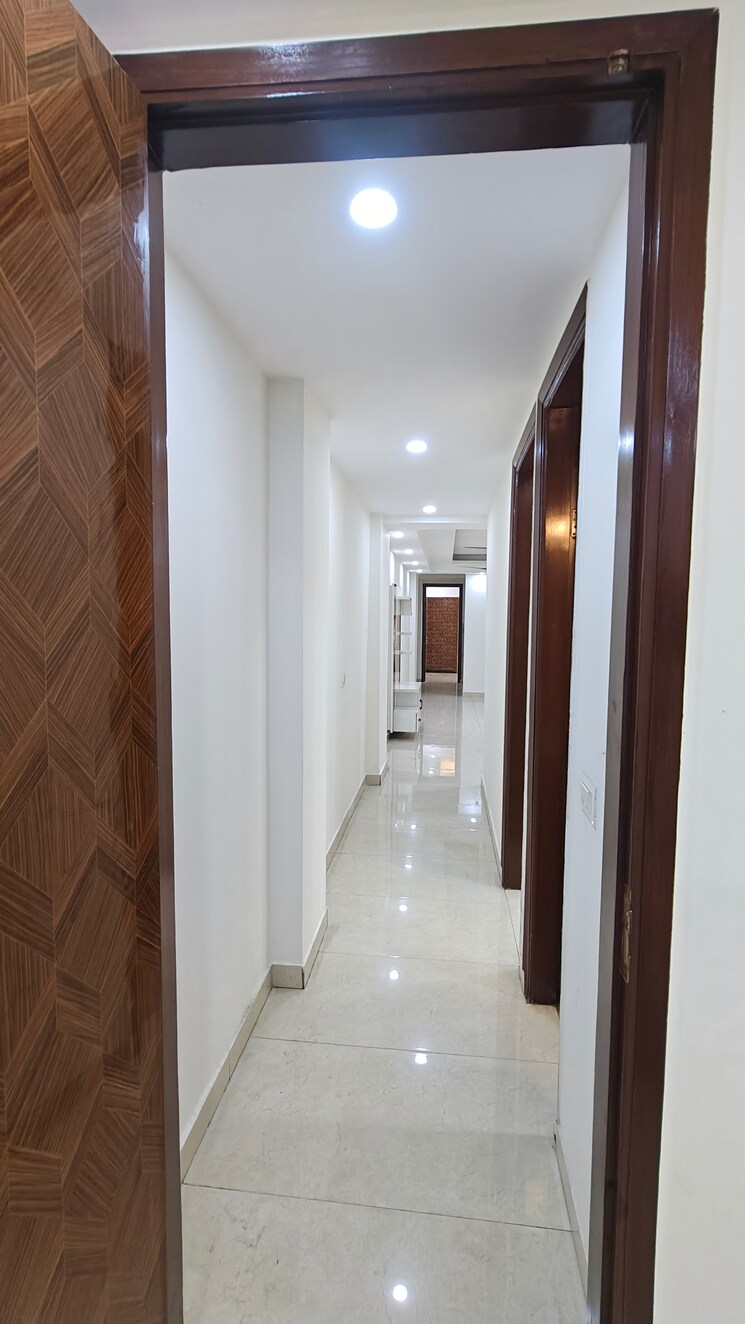 Other, malviya nagar 3 Bedroom 1500 Sq.Ft. Builder Floor In Malviya Nagar Delhi 9623449