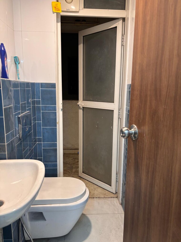 Bathroom, lodha-amara 1 Bedroom 432 Sq.Ft. Apartment In Kolshet Road Thane 9623479
