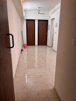 1 BHK Apartment For Sale in Lodha Amara