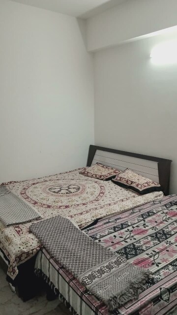 Bedroom in 3 BHK Apartment at Chandkheda – for Rent