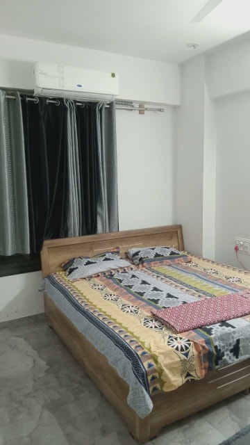 Bedroom in 3 BHK Apartment at Chandkheda – for Rent
