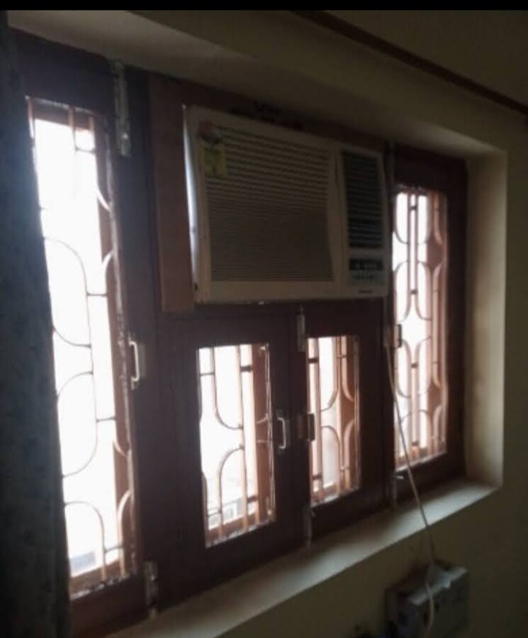 Room, aliganj 1 Bedroom 1036 Sq.Ft. Villa In Aliganj Lucknow 9623514
