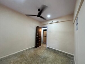 Room in 1 BHK Apartment at Libra CHS, Malad West – for Rent