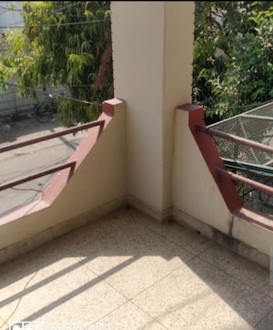 Balcony in 2 BHK Independent House at Aliganj – for Rent