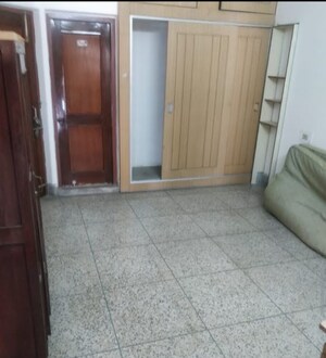 Room in 2 BHK Independent House at Aliganj – for Rent