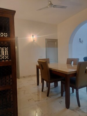 Living Room in 2.5 BHK Villa at Sector 26 – for Rent