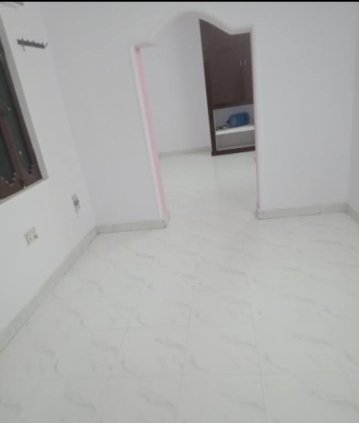 1 BHK + Study Room Independent House For Rent in Aliganj