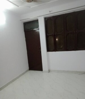 Room in 1 BHK Independent House at Aliganj – for Rent