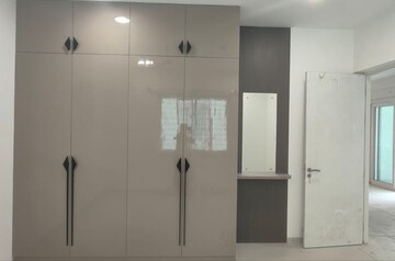 Room in 3.5 BHK Apartment at Jayabheri The Nirvana, Gopanpally – for Rent