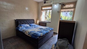 Bedroom in 1 BHK Apartment at Vile Parle West – for Rent