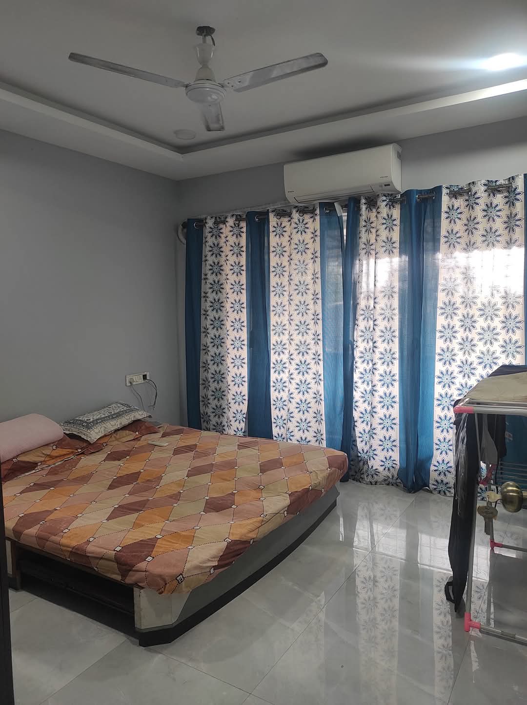 1 BHK + Extra Room Apartment For Rent in Tarun Bharat