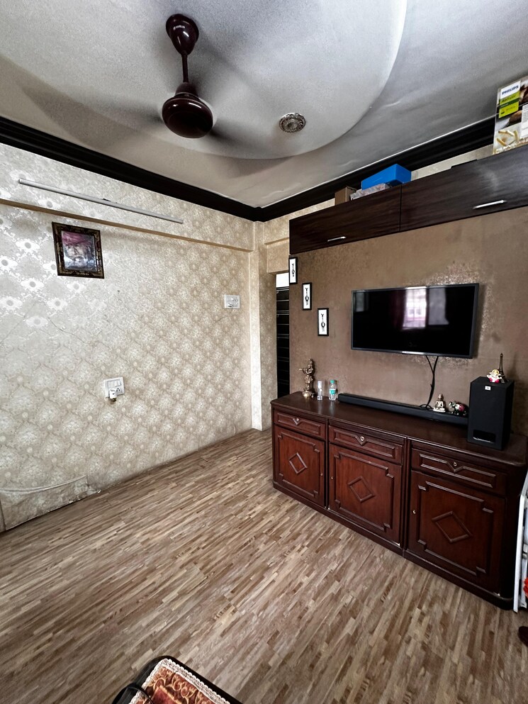 Room, vile parle west 1 Bedroom 350 Sq.Ft. Apartment In Vile Parle West Mumbai 9623564