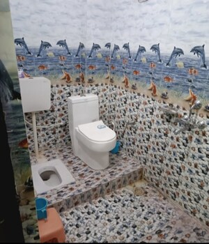 Bathroom in 2 BHK Villa at Jankipuram – for Rent