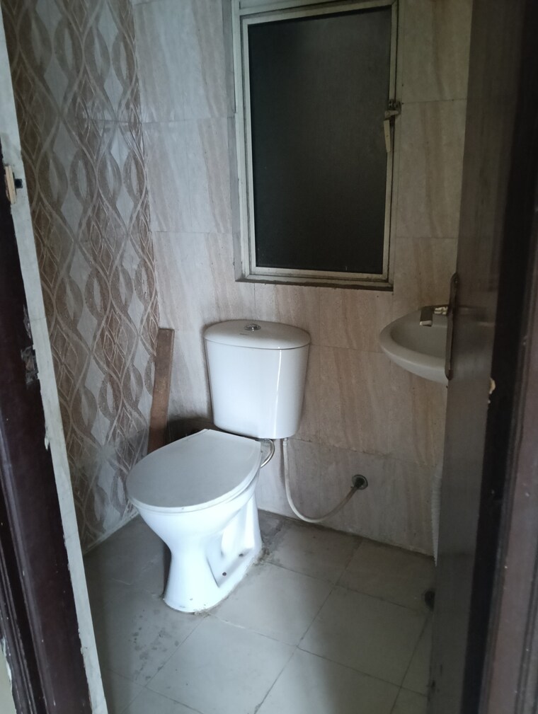 Bathroom, scc-sapphire 2 Bedroom 815 Sq.Ft. Apartment In Raj Nagar Extension Ghaziabad 9623602