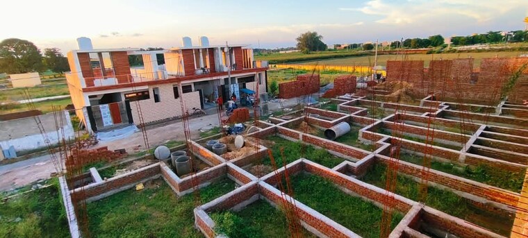 Garden, rohta 2.5 Bedroom 105 Sq.Yd. Villa In Rohta Agra 9623635