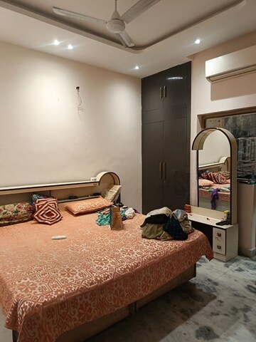 Bedroom in 2 BHK Builder Floor at Sector 31 – for Rent