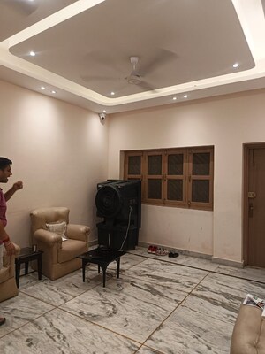 Living Room in 2 BHK Builder Floor at Sector 31 – for Rent