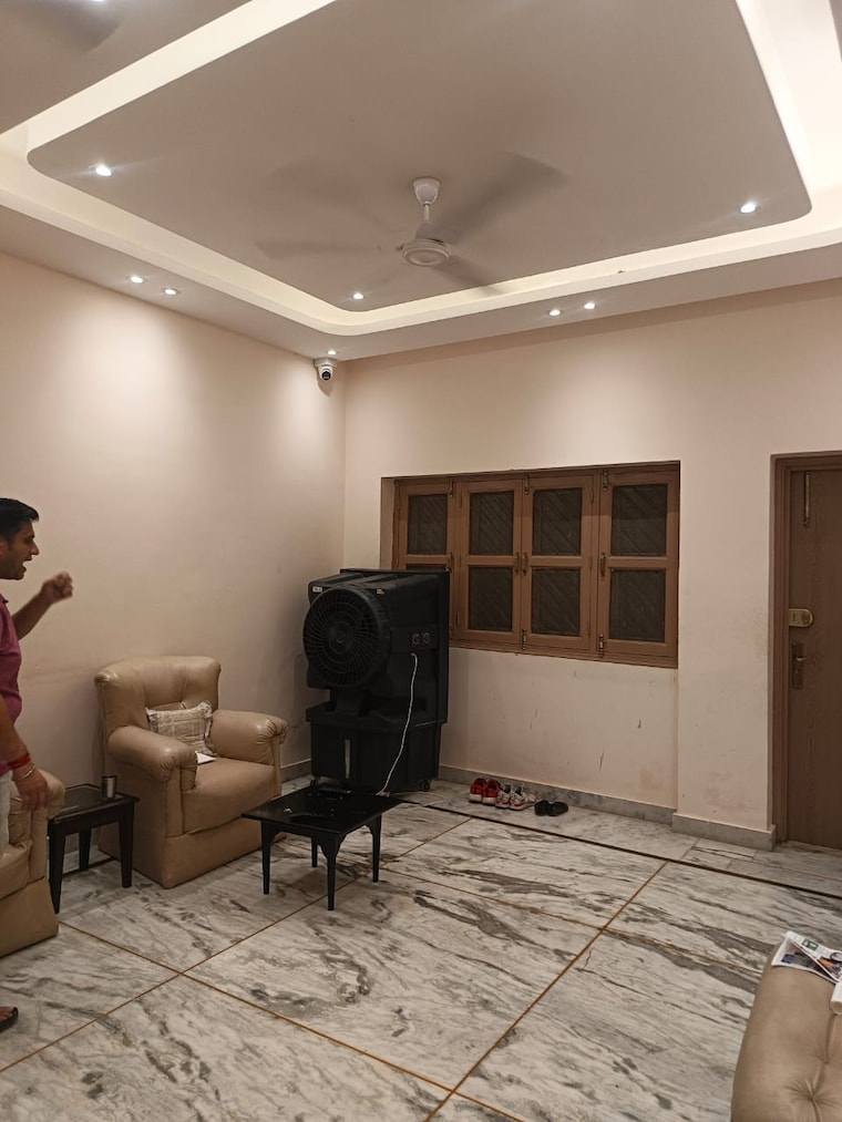Living Room, sector 31 2 Bedroom 1450 Sq.Ft. Builder Floor In Sector 31 Noida 9623658