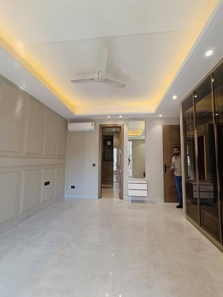 Room, saket 3 Bedroom 1800 Sq.Ft. Apartment In Saket Delhi 9623743