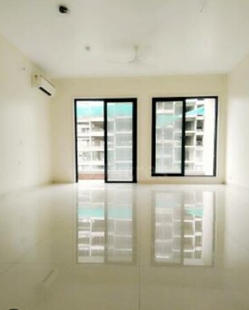 Room in 3.5 BHK Apartment at Wadgaon Sheri – for Rent