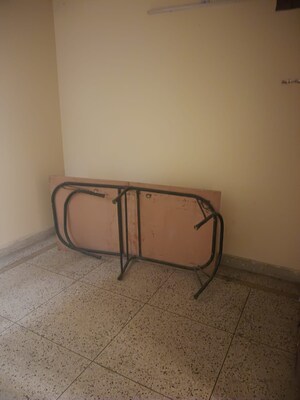 Room in 1.5 BHK Independent House at RWA Apartments Sector 20, Sector 20 – for Rent