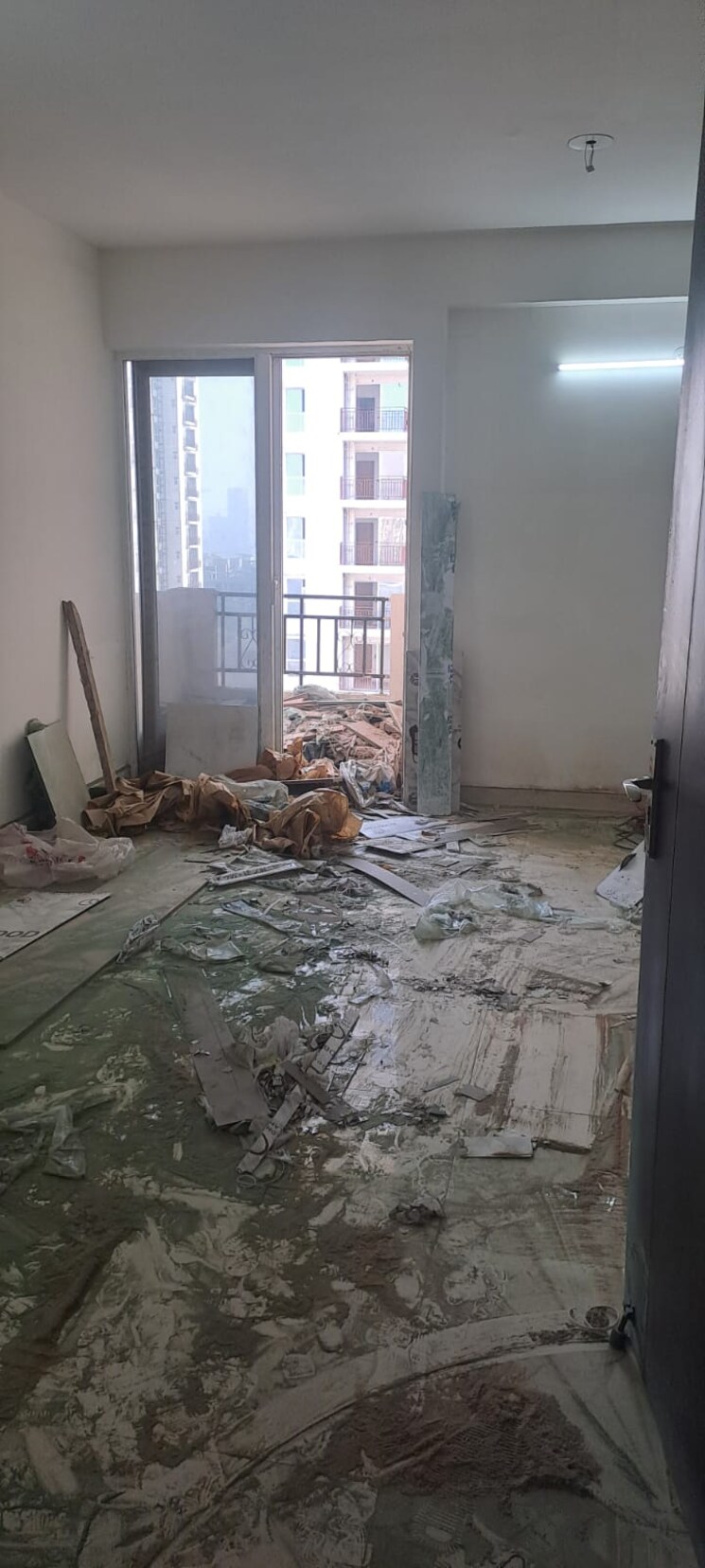  Parking, signature-global-proxima 2 Bedroom 675 Sq.Ft. Apartment In Sector 89 Gurgaon 9623747