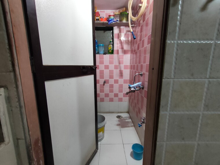 Bathroom, sector 1 charkop 2 Bedroom 1200 Sq.Ft. Independent House In Sector 1 Charkop Mumbai 9623762
