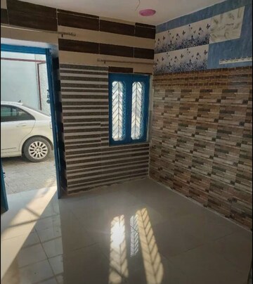 Room in 2 BHK Villa at Aliganj – for Rent