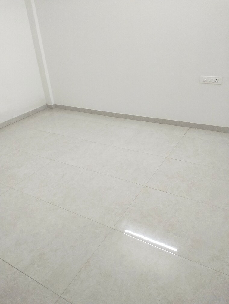 Room, tain-square 3 Bedroom 2300 Sq.Ft. Apartment In Wanwadi Pune 9623771