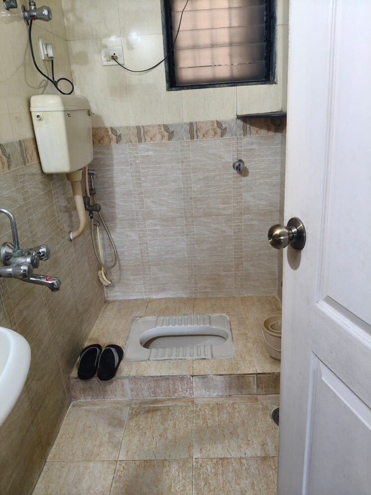 Bathroom, neel-empire 2 Bedroom 1150 Sq.Ft. Apartment In Nerul Navi Mumbai 9623772