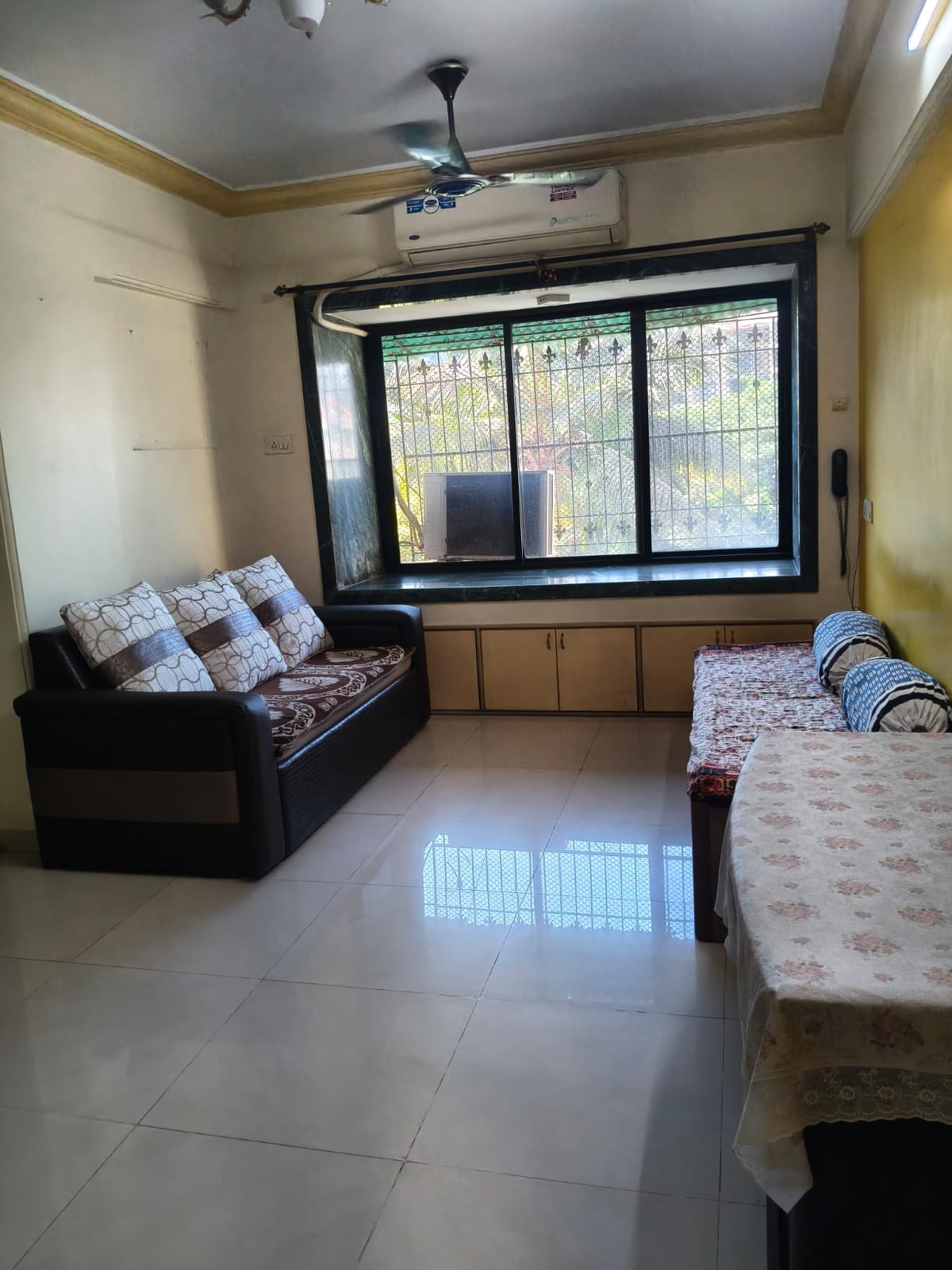 2 BHK Apartment For Rent in Neel Empire