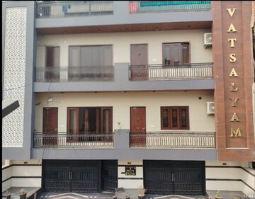 6+ BHK Independent House For Sale in Crossing Republic